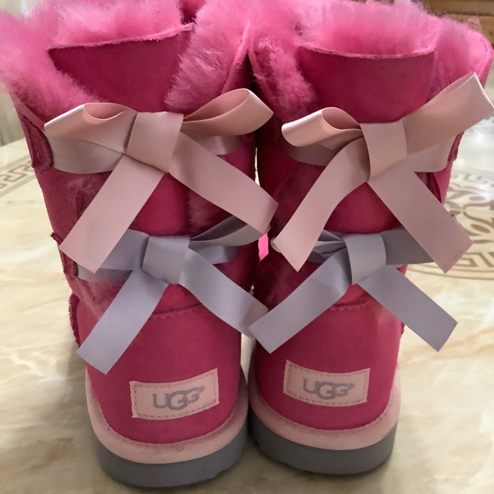 UGG Classic size 6